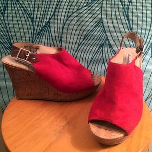 Red American Eagle Suede Wedges